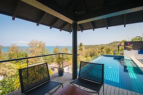 Beautiful 3-Bedroom Villa at Surin Beach