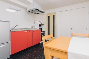 AFP Shimanouchi J Apartment