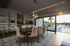 Villa Selenia Gold