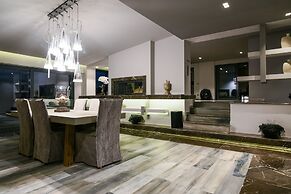 Villa Selenia Gold