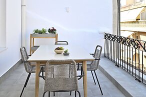 MyFlats Luxury Downtown