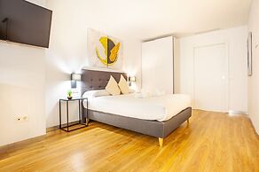 MyFlats Luxury Downtown