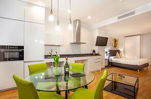 MyFlats Luxury Downtown