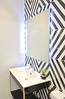 MyFlats Luxury Downtown