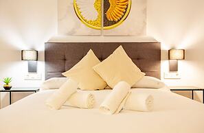 MyFlats Luxury Downtown