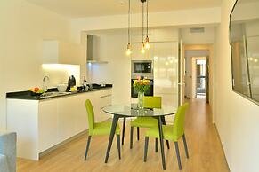 MyFlats Luxury Downtown