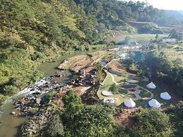 Ankroet Camp Da Lat