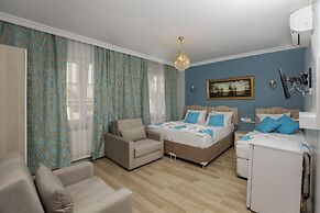 Royal Family Hotel