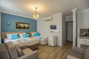 Royal Family Hotel