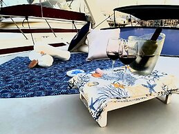 Desirè Charming House Boat