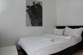 Apartment Caplex
