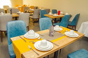 Alpha House Resort