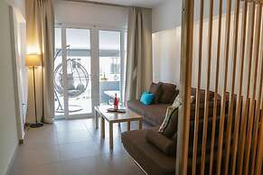 V36 Suites