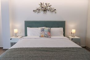 V36 Suites