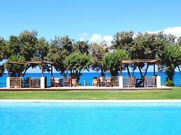 Arion Beach Hotel