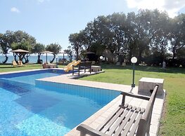 Arion Beach Hotel