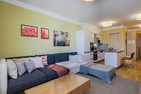 Luxury Center APT by Michal&Friends