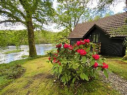 Burnbank Lodges