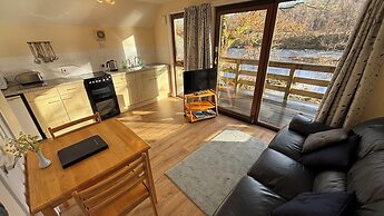 Burnbank Lodges