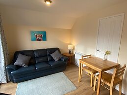 Burnbank Lodges