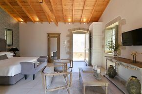 Akrolithi Boutique Hotel