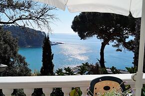 107522 - Apartment in Cala Canyelles