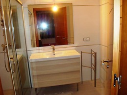 107522 - Apartment in Cala Canyelles