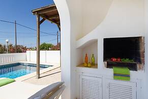 107620- Villa in Cala Porter
