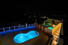 Lake View Suites