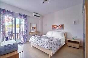 Lake View Suites