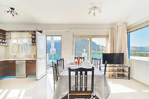 Lake View Suites