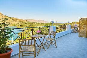 Lake View Suites
