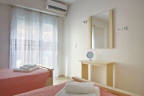 Lake View Suites