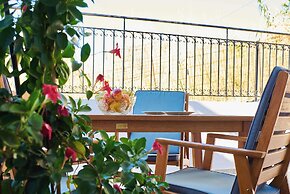 Lake View Suites