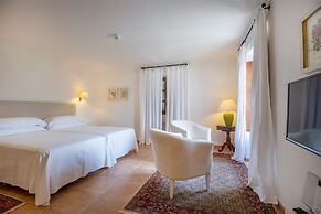 Hotel Llenaire
