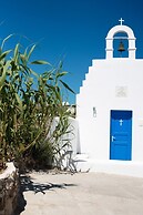 Petra Mykonos Studios & Suites
