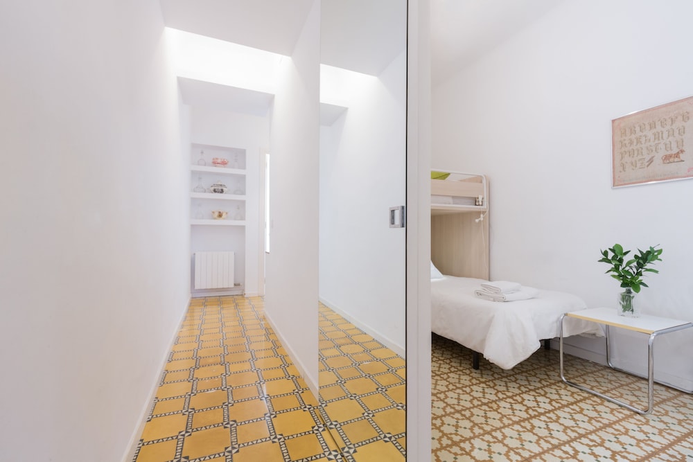 Montaber Apartments - Gracia Torrijos