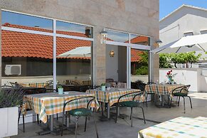 Downtown Private Rooms