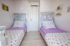 Guest House Gugily