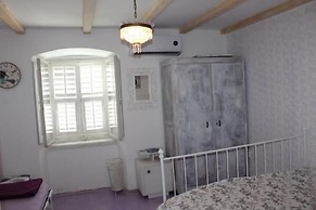 Guest House Gugily