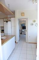 Top Floor With Stunning 360 View