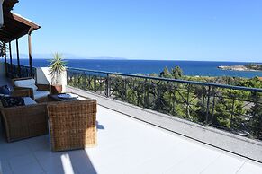 Top Floor With Stunning 360 View