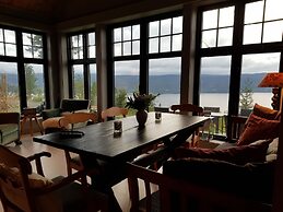 Villa Fjara