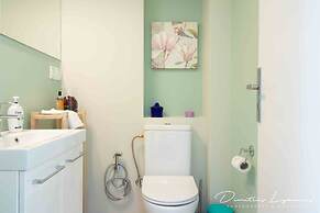 Beautiful and Spacious Apartment - Athens DownTown