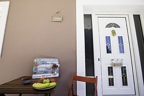 Laugh & Life House