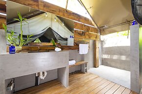Libelula Lounge & Lodgings