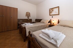 Stemma Pool Villa