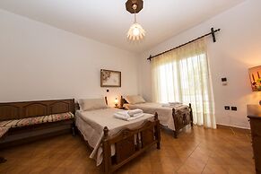 Stemma Pool Villa