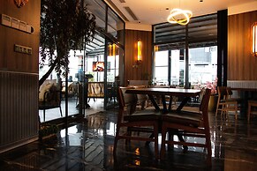 B&C Hotel