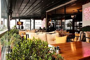 B&C Hotel